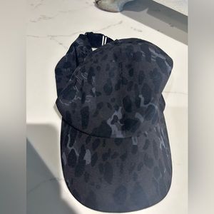 Lululemon Women’s Fast & Free Ponytail Running Hat-cheetah camo deep coal multi!